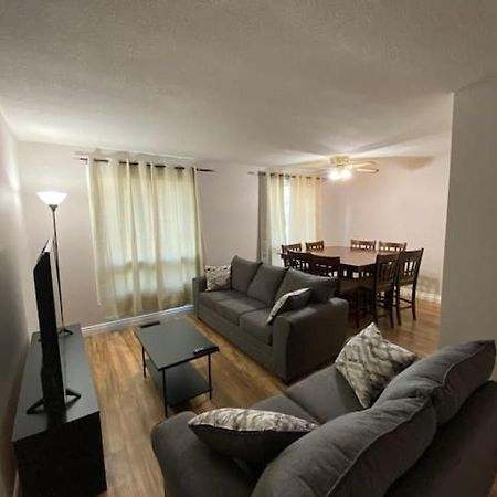 Kingston Comfort Hub 외부 사진
