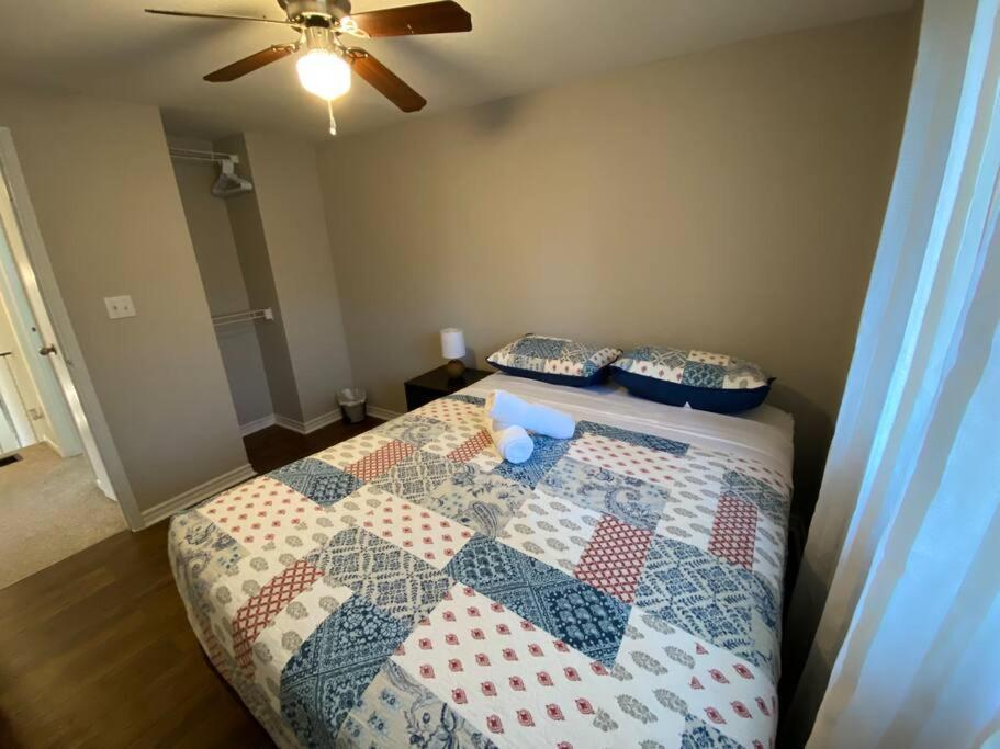 Kingston Comfort Hub 외부 사진